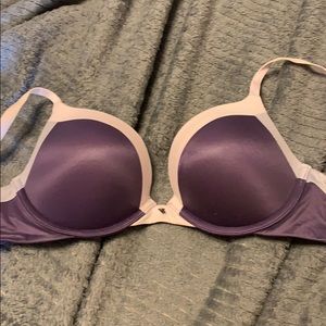 Victoria’s Secret 32D push up